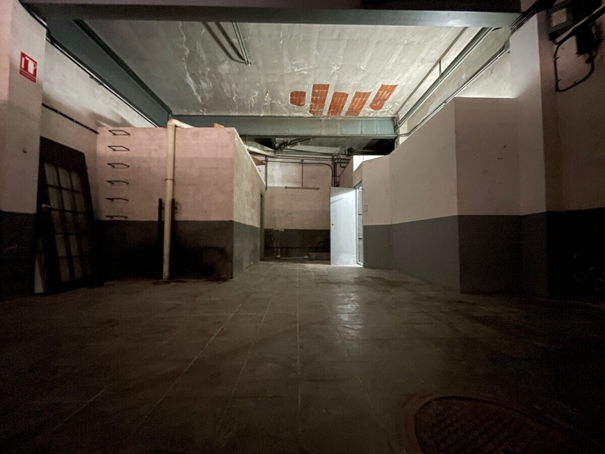 Igualada, BAR 08700 -  -  - Interior Photo - Image 2 of 6