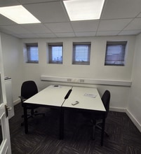 82 Coronation Rd, Liverpool to rent Interior Photo- Image 1 of 2