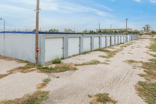 More details for 910 W 29th St, San Angelo, TX - Specialist for Auction