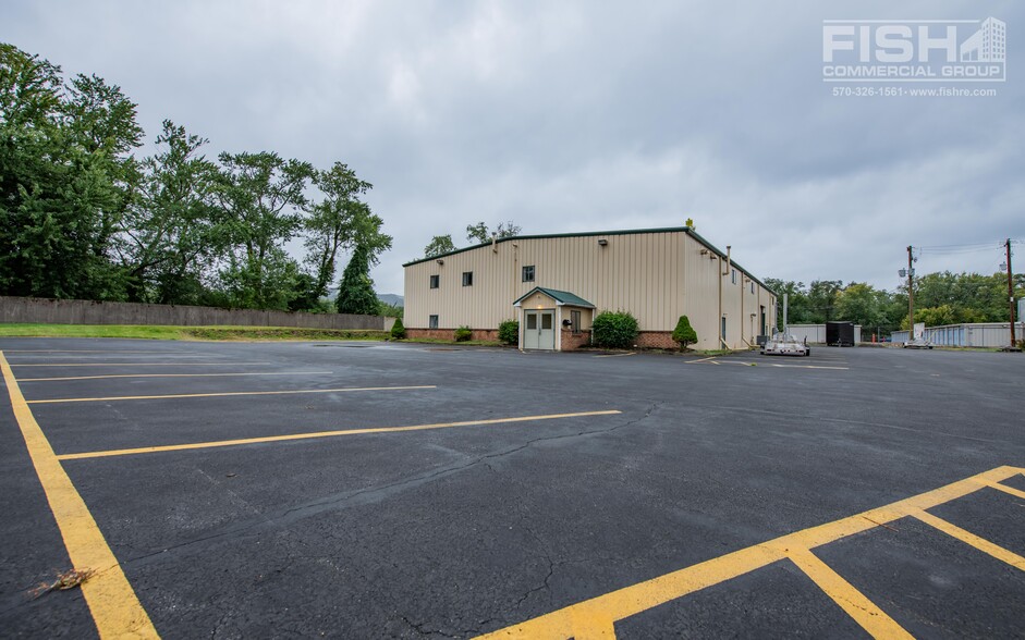 1310 Commerce Park Dr, Williamsport, PA for sale - Building Photo - Image 2 of 6