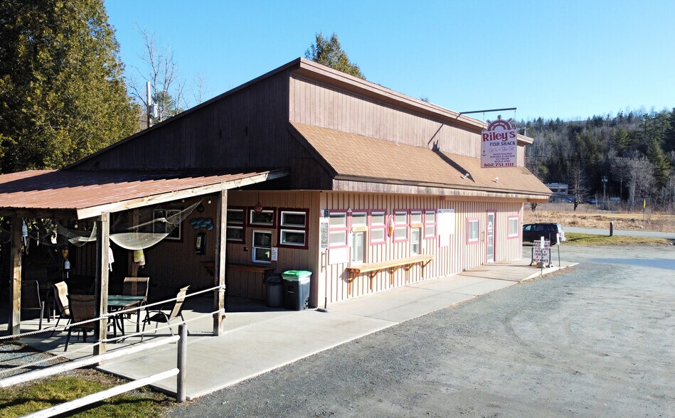 2165 Portland St, Saint Johnsbury 05819 UK