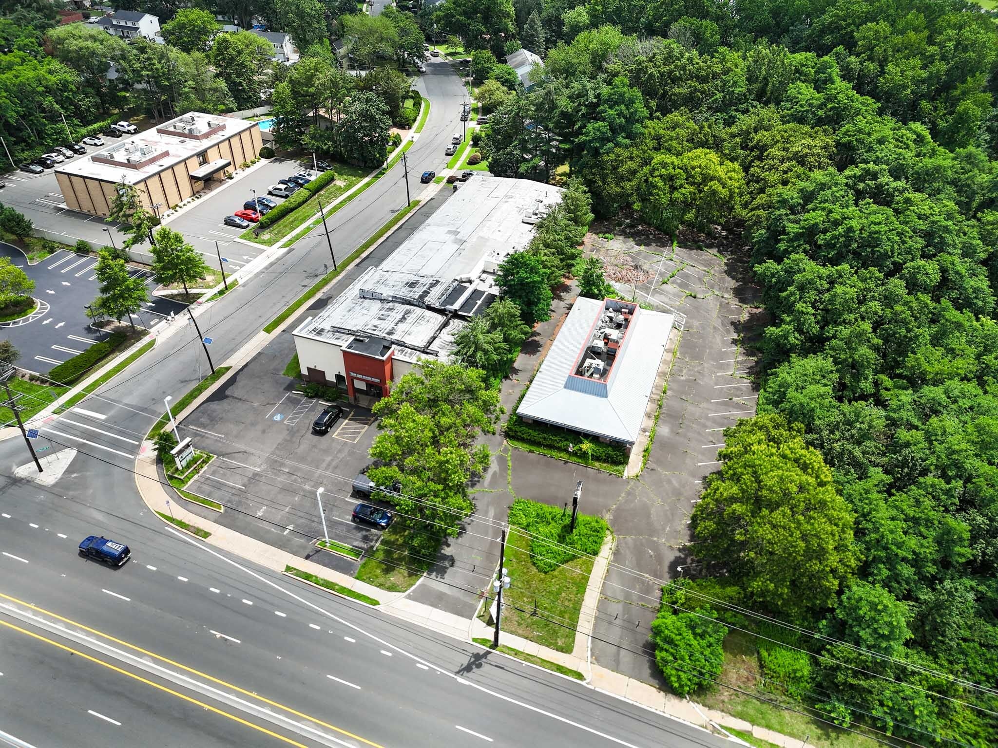 2470 & 2458 US-1, Lawrence Township portfolio of 2 properties for sale on LoopNet.co.uk Building Photo- Image 1 of 32