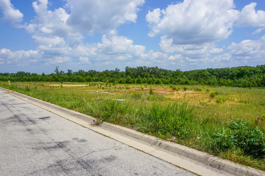 Center Street Lot 9, Rolla, MO for sale - Primary Photo - Image 1 of 3