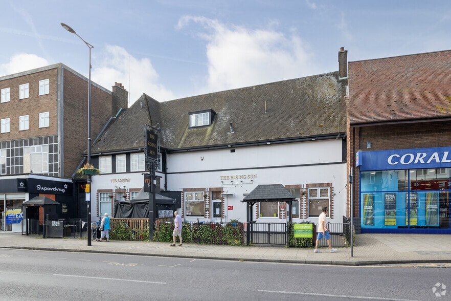 64-68 High St, Hornchurch for sale - Building Photo - Image 3 of 8