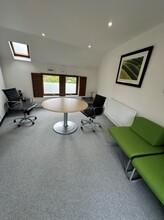 Bective Pl, London for rent Interior Photo- Image 2 of 8