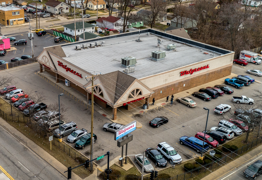 1811 Belvidere Rd, Waukegan, IL for sale - Building Photo - Image 1 of 1