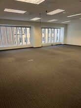 190 S La Salle St, Chicago, IL to rent Building Photo- Image 1 of 3