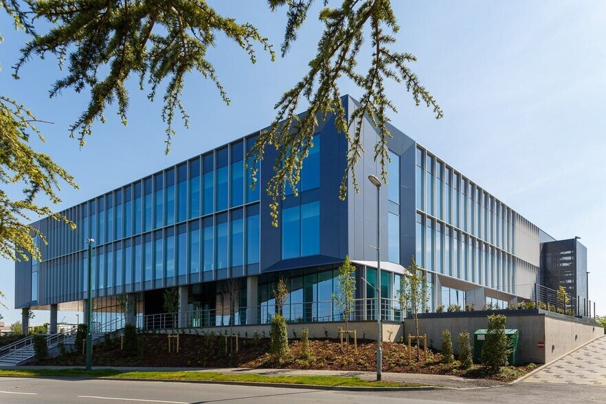 22-25 Milton Rd, Cambridge to rent - Building Photo - Image 2 of 13