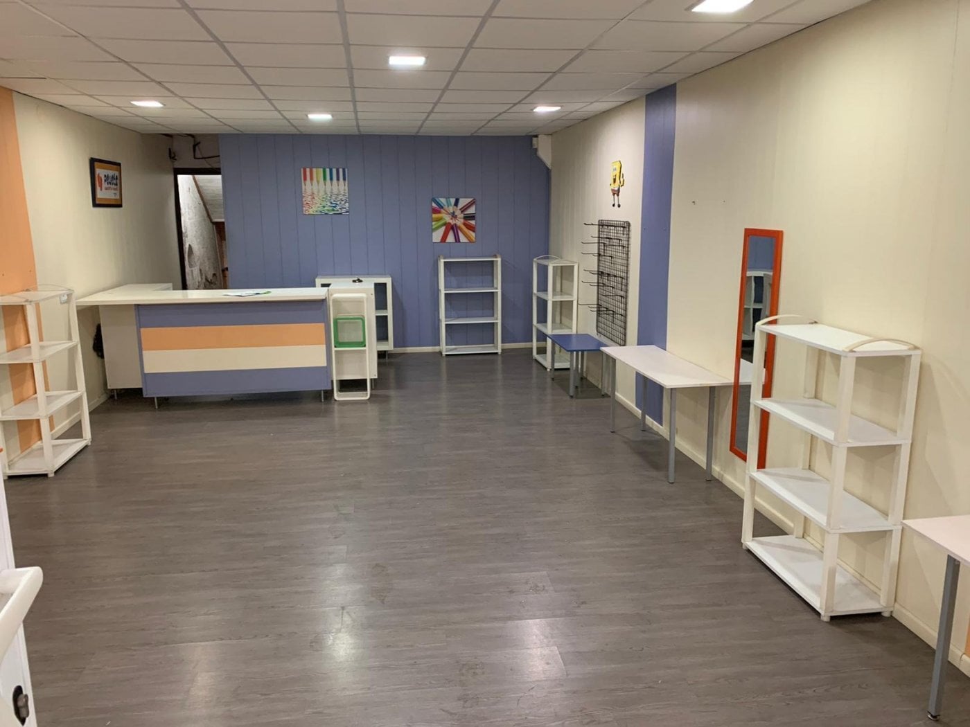Office / Retail in Sant Andreu de la Barca, Barcelona to rent Interior Photo- Image 1 of 12
