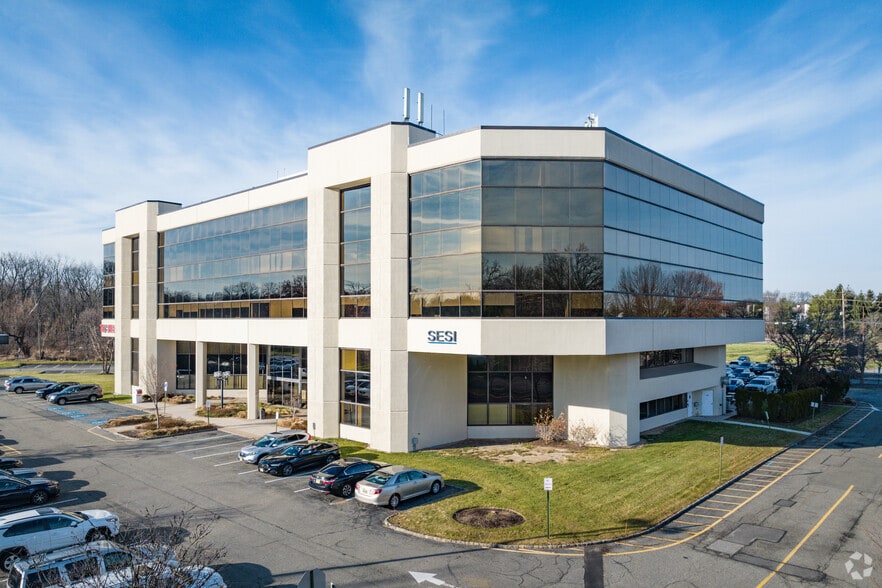 959 Route 46 E, Parsippany, NJ for rent - Building Photo - Image 1 of 5