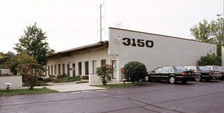 More details for 3150 Skokie Valley Rd, Highland Park, IL - Light Industrial for Rent