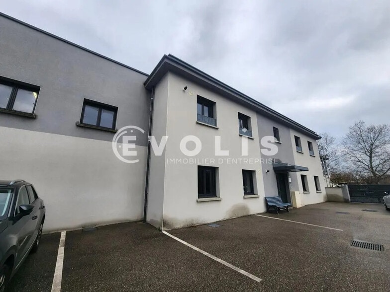 19 Montée De Malissol, Vienne to rent - Building Photo - Image 1 of 6