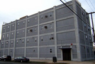 More details for 39 Avenue C, Bayonne, NJ - Industrial for Rent