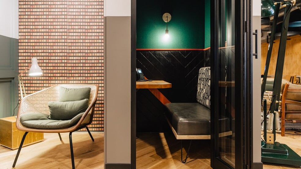 2 Eastbourne Ter, London to rent - Interior Photo - Image 2 of 11