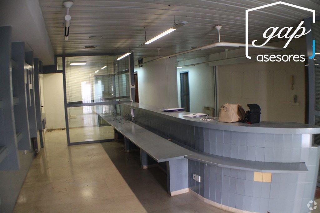 Office in Cuenca, Cuenca to rent Interior Photo- Image 1 of 4