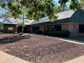 1515 E Cedar Ave, Flagstaff, AZ for rent Building Photo- Image 1 of 3