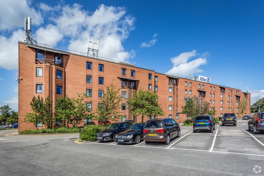 Outwood Lane, Manchester for sale - Primary Photo - Image 1 of 1