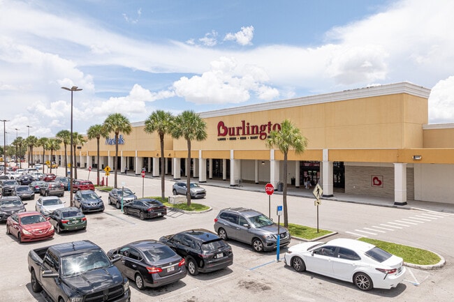 More details for 1700 W 49th St, Hialeah, FL - Retail to Rent