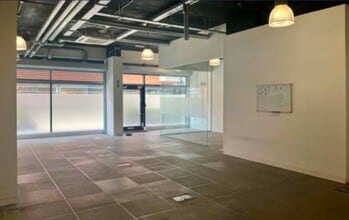 8 Hornsey St, London to rent Interior Photo- Image 2 of 4