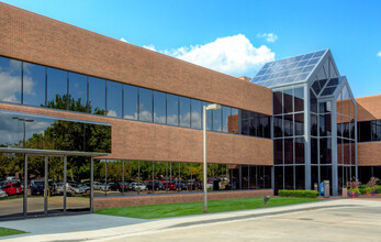 4445 Corporate Dr, West Des Moines, IA for sale Building Photo- Image 1 of 1