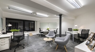 2 Anderson Pl, Edinburgh to rent Interior Photo- Image 1 of 8