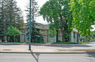 877 Ygnacio Valley Rd, Walnut Creek, CA for rent Building Photo- Image 1 of 3