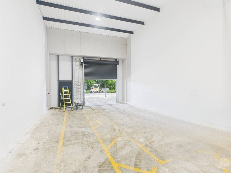 1 Burley Pl, East Kilbride to rent - Building Photo - Image 3 of 17