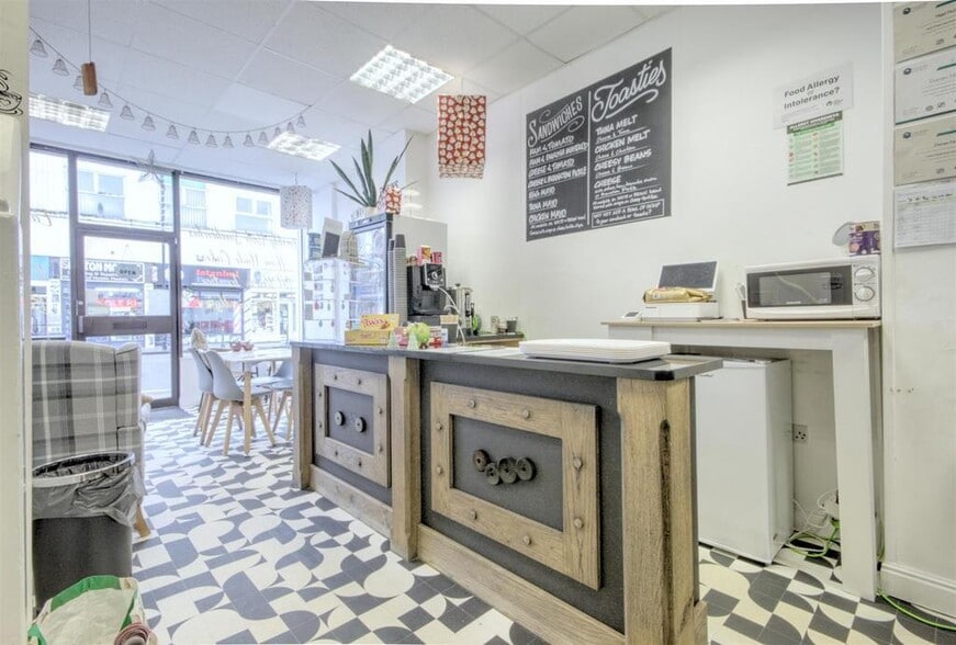 Keighley Rd, Skipton to rent - Interior Photo - Image 3 of 7