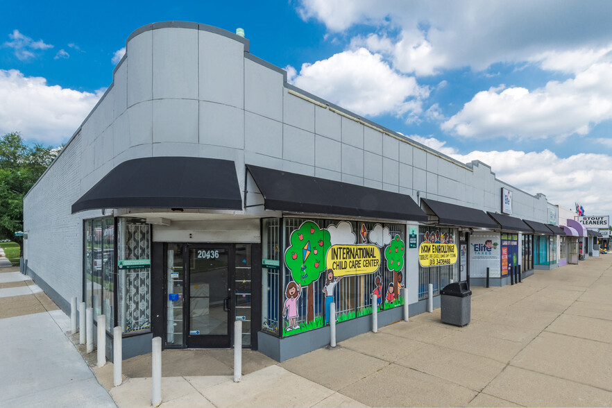 20426-20440 W 7 Mile Rd, Detroit, MI for rent - Building Photo - Image 1 of 2