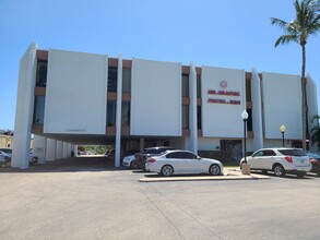 2300 Palm Beach Lakes Blvd. portfolio of 2 properties for sale on LoopNet.co.uk Building Photo- Image 1 of 3