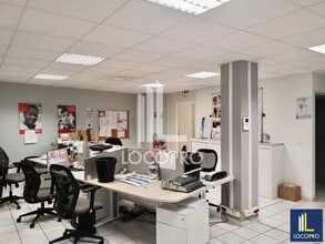 Office in Marseille to rent Interior Photo- Image 1 of 6