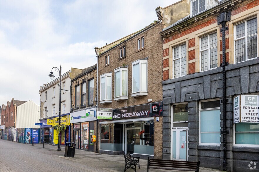 19 Newgate St, Bishop Auckland for sale - Primary Photo - Image 1 of 1