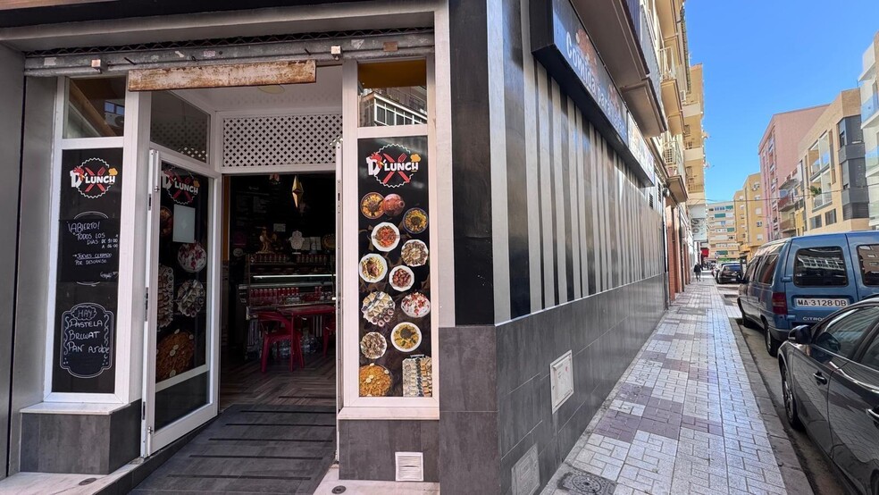 Calle Estébanez Calderón, 16, Málaga, Málaga to rent - Building Photo - Image 3 of 40