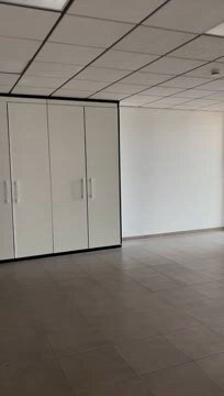 Carrer Mas de Porchinos, 3, Riba-roja de Túria, Valencia to rent - Commercial Listing Video - Image 1 of 23