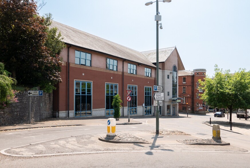 Castle Circus, Torquay for sale - Building Photo - Image 1 of 1