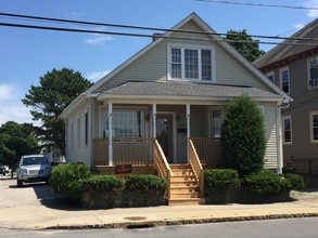 1578 Cranston St, Cranston, RI for sale Building Photo- Image 1 of 1