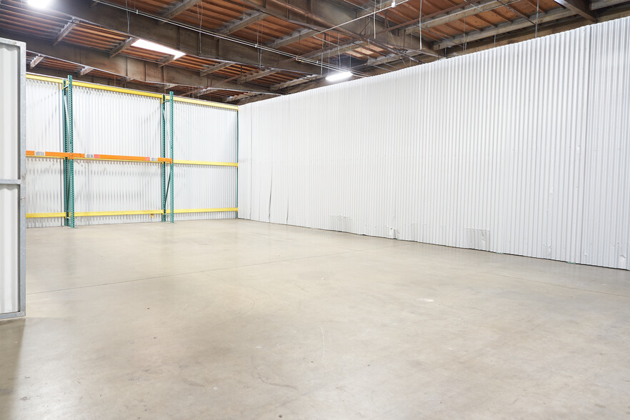 ReadySpaces Anaheim - Commercial Property