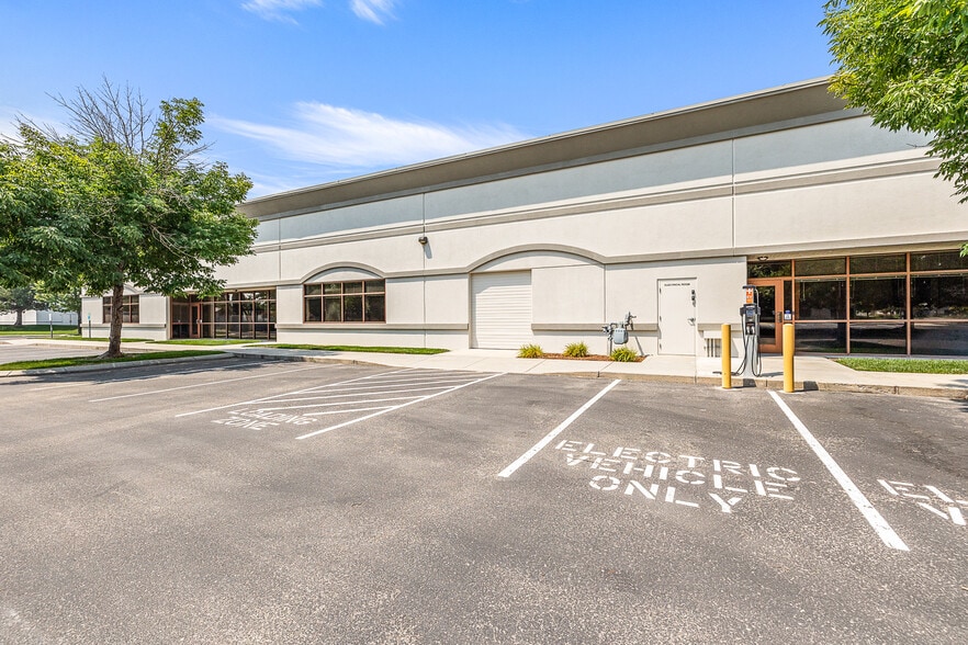 2026-2078 S Silverstone Way, Meridian, ID to rent - Building Photo - Image 2 of 6