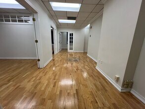 16 E 52nd St, New York, NY for rent Building Photo- Image 1 of 7