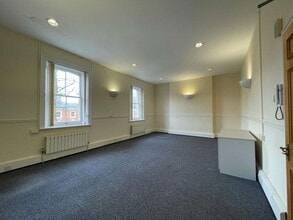 22 Windsor Pl, Cardiff to rent Interior Photo- Image 2 of 15