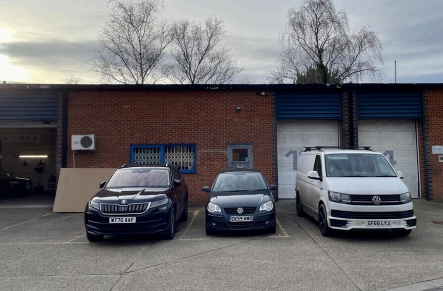 Greenhill Cres, Watford for sale - Building Photo - Image 1 of 1