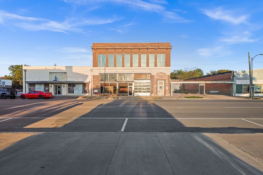 125 S Waco St, Hillsboro, TX for rent - Building Photo - Image 1 of 41