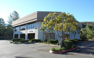 More details for 290 Conejo Ridge Ave, Thousand Oaks, CA - Industrial for Rent