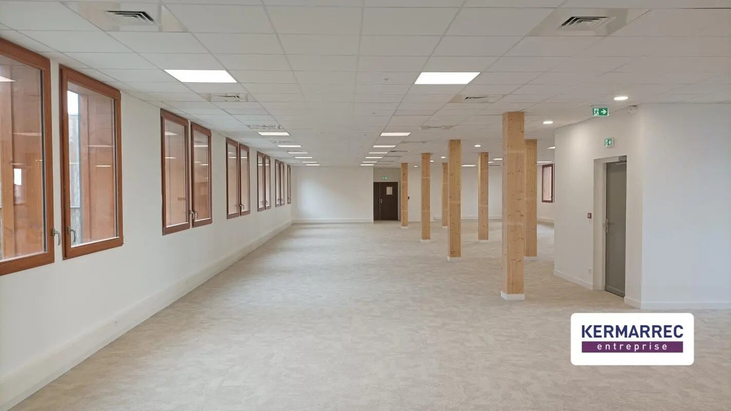 Office in Nantes to rent Building Photo- Image 1 of 11