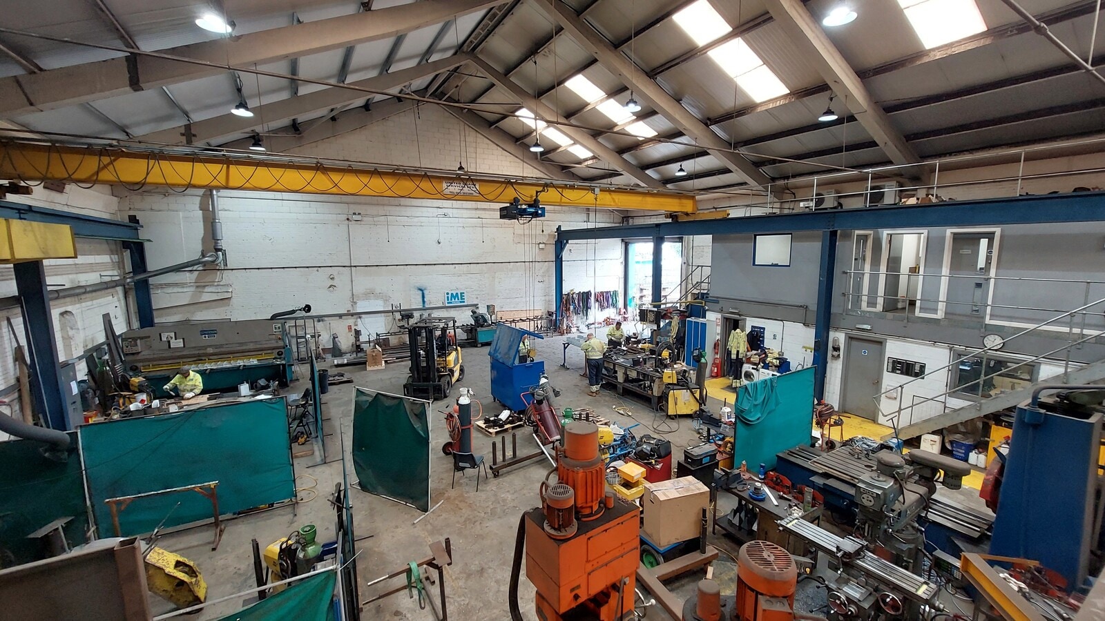 50 Freshwater Rd, Dagenham, LND RM8 1RX - Unit 2 -  - Interior Photo - Image 1 of 5