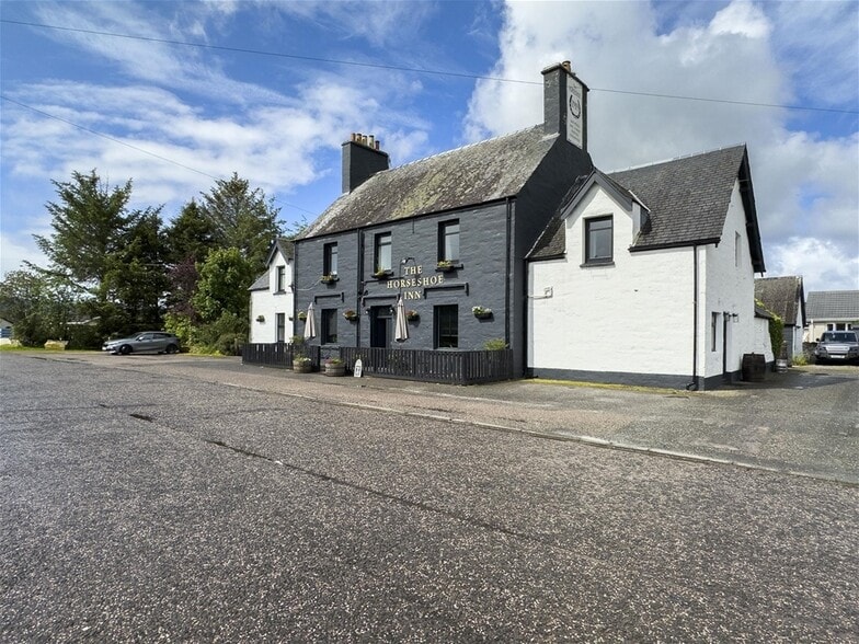The Horse Shoe Inn, Lochgilphead for sale - Building Photo - Image 1 of 30