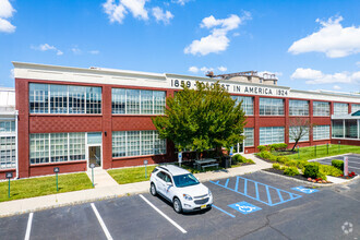 300 American Metro Blvd, Hamilton, NJ for sale Primary Photo- Image 1 of 1