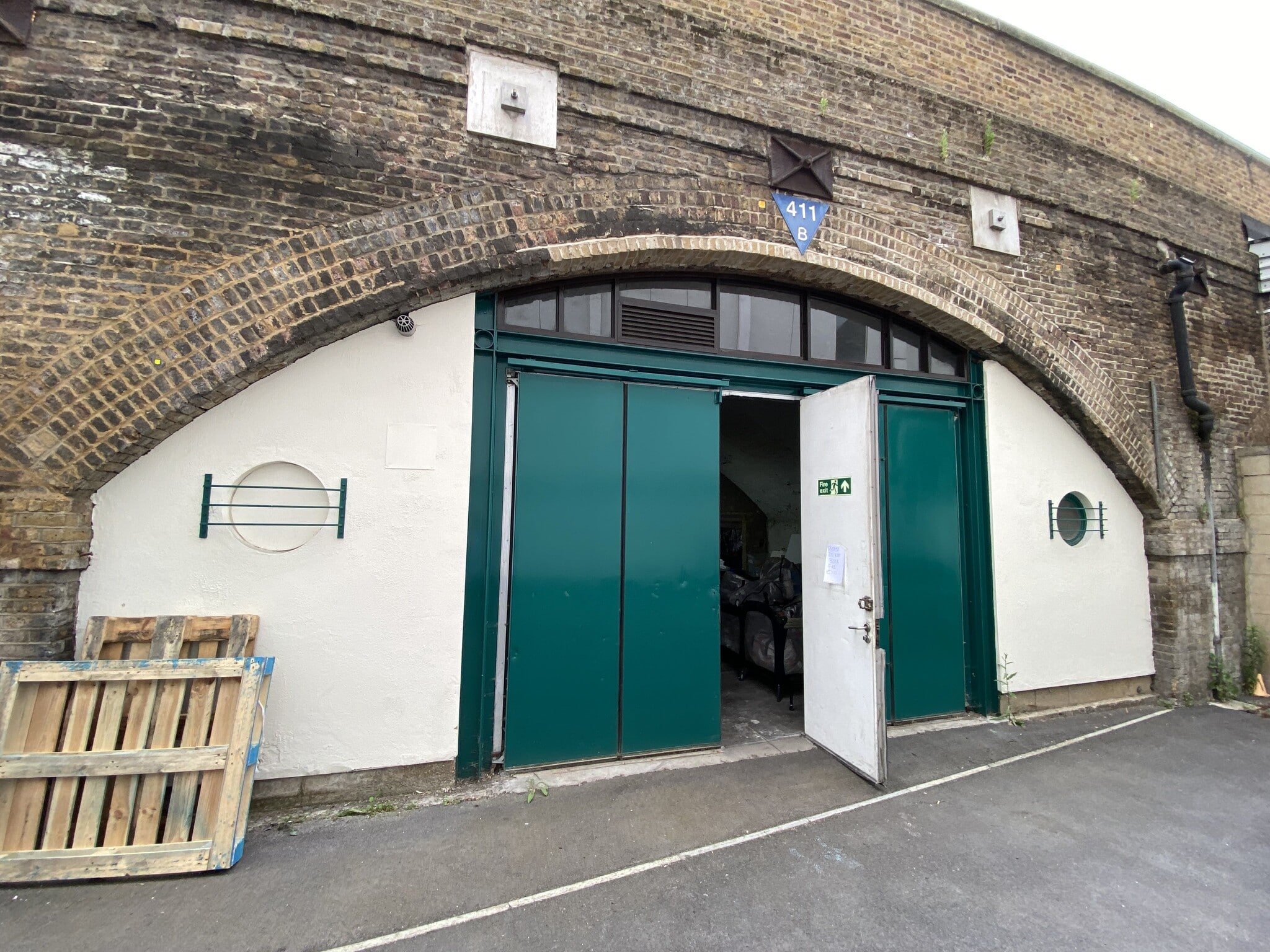 Union Walk, London for sale Building Photo- Image 1 of 1