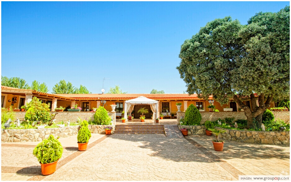 Camino de la Zarzuela, 65, Villaviciosa de Odón, Madrid for sale - Building Photo - Image 1 of 18