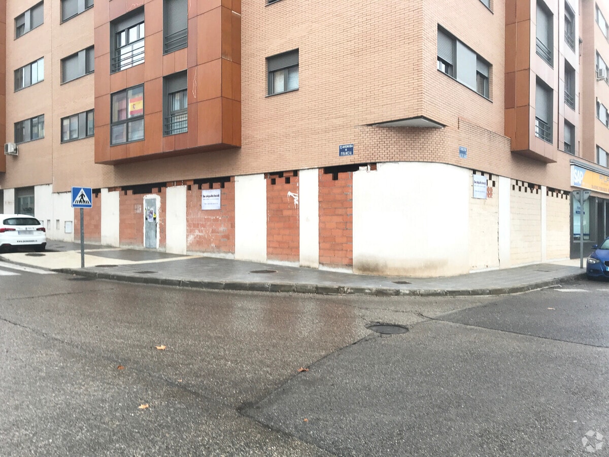 Avenida Francia, 14, Guadalajara, GUA 19005 - Unit Puerta 08, Esc. 4 -  - Interior Photo - Image 1 of 2